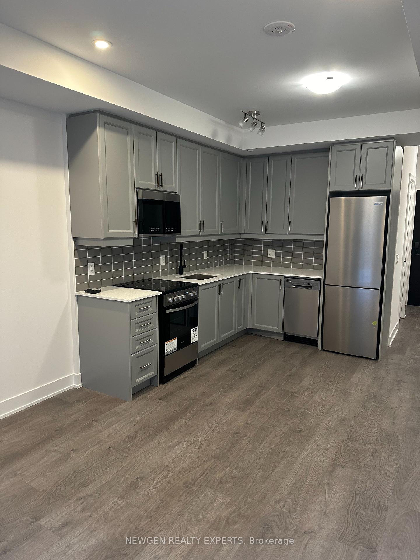 Photo 8 of Unit 201, 2333 Khalsa Gate, Oakville, Westmount — HOMEH