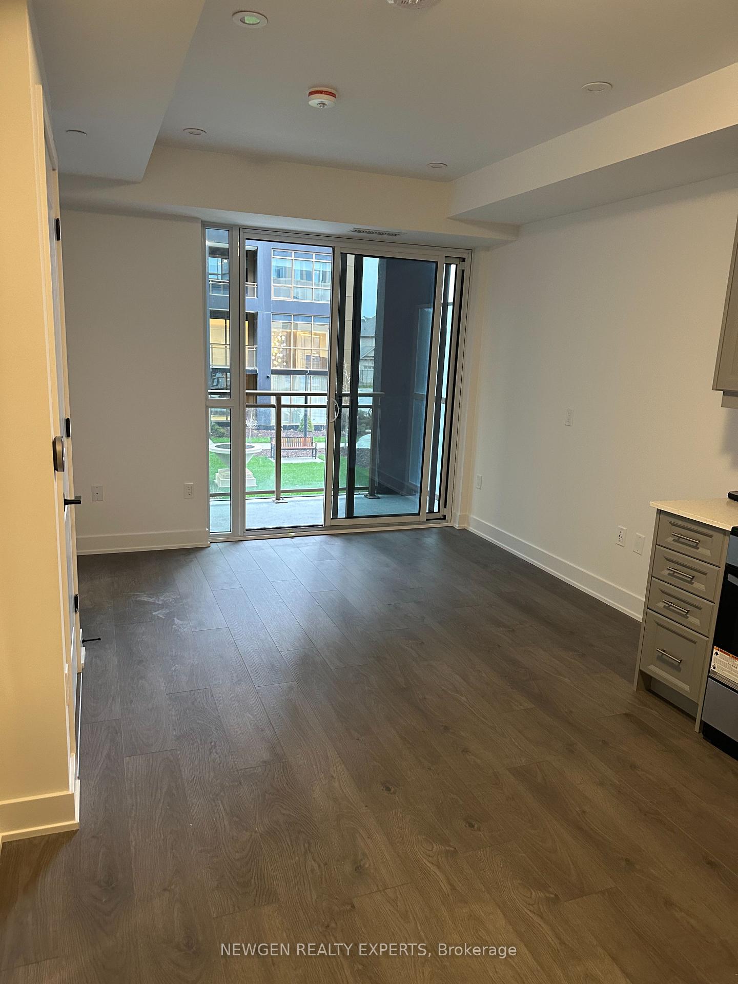 Photo 14 of Unit 201, 2333 Khalsa Gate, Oakville, Westmount — HOMEH