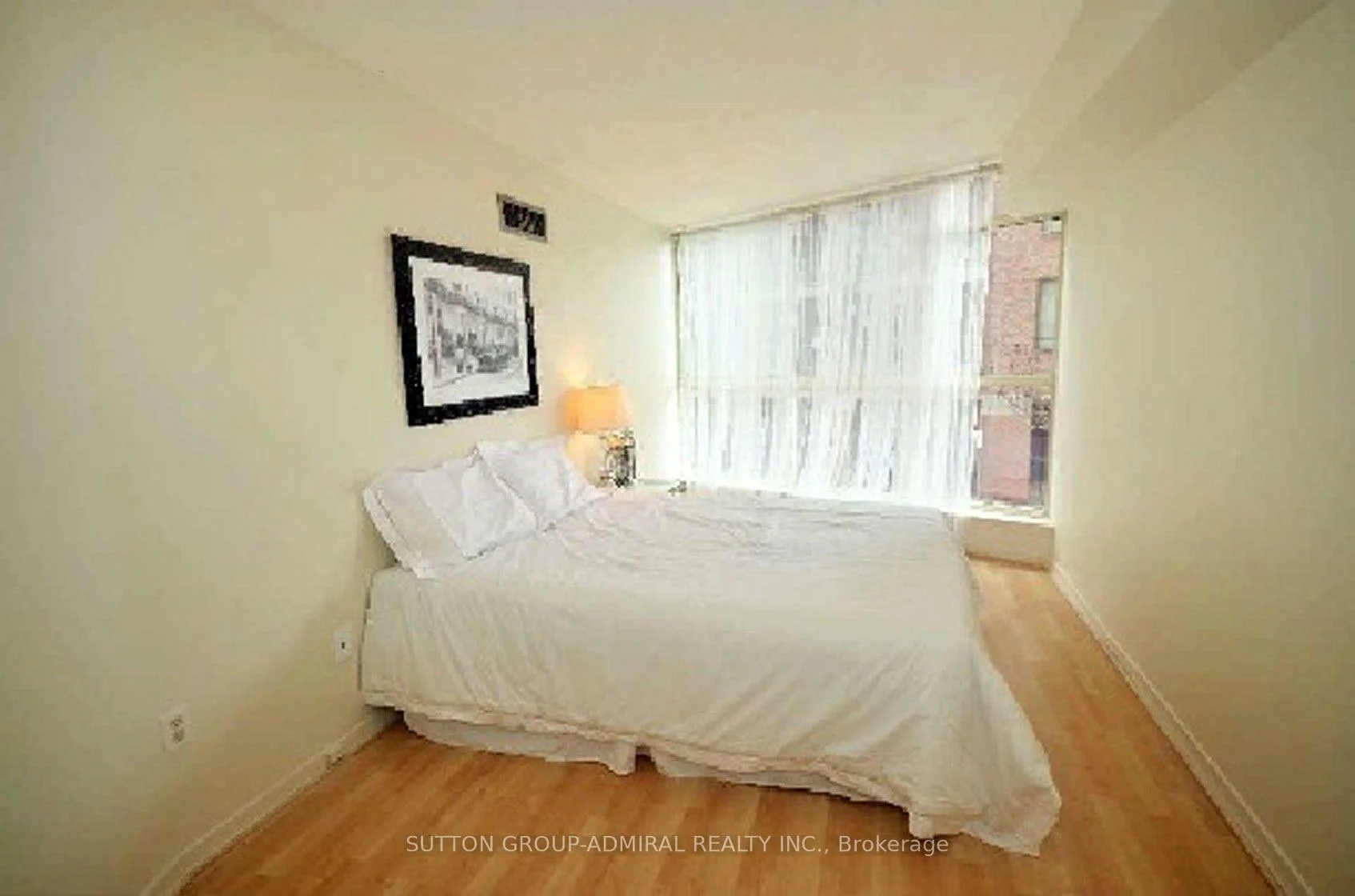 Photo 9 of Unit 207, 1055 Bay Street, Toronto, Bay Street Corridor — HOMEH
