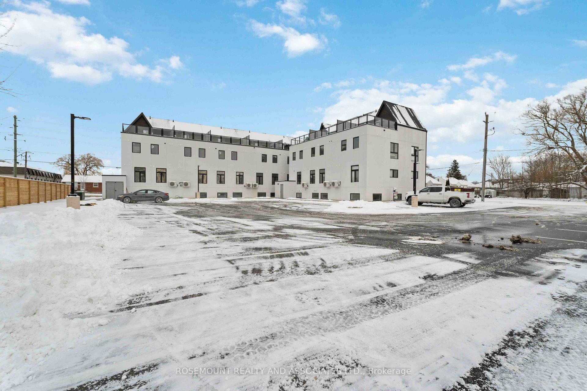 Photo 36 of Unit 308, 7277 Wilson Crescent, Niagara Falls, Oldfield — HOMEH