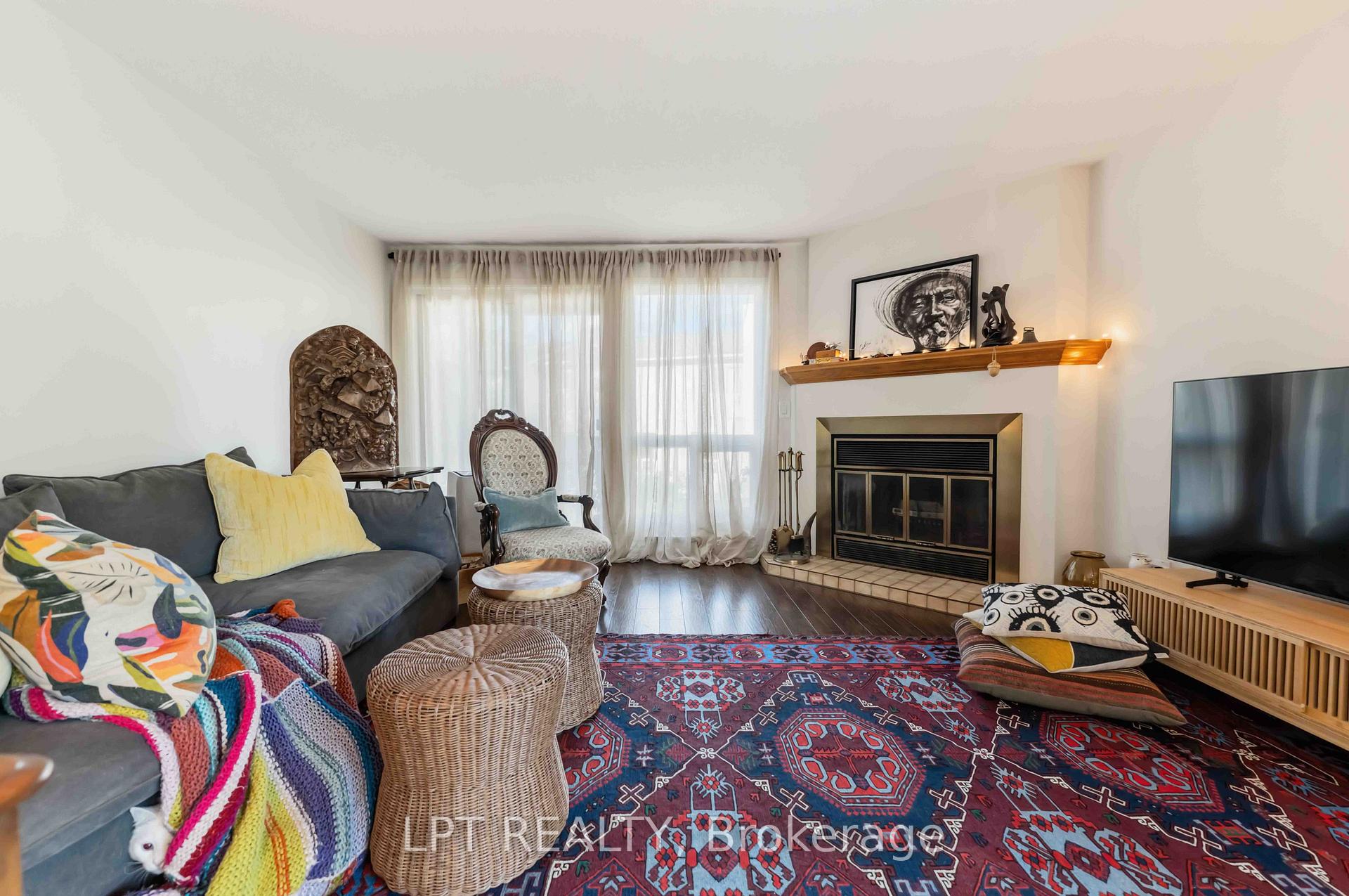 Photo 5 of Unit B, 6722 Jeanne d'Arc Boulevard, Ottawa, Convent Glen North — HOMEH