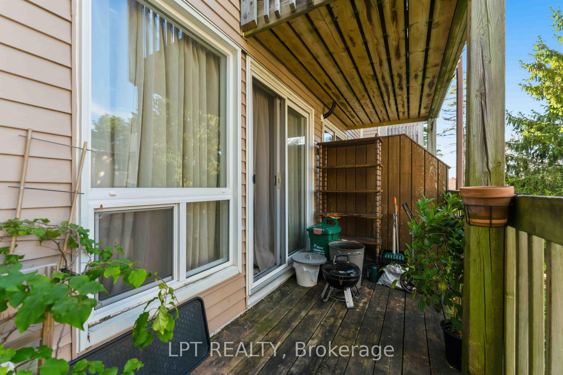Photo 6 of Unit B, 6722 Jeanne d'Arc Boulevard, Ottawa, Convent Glen North — HOMEH