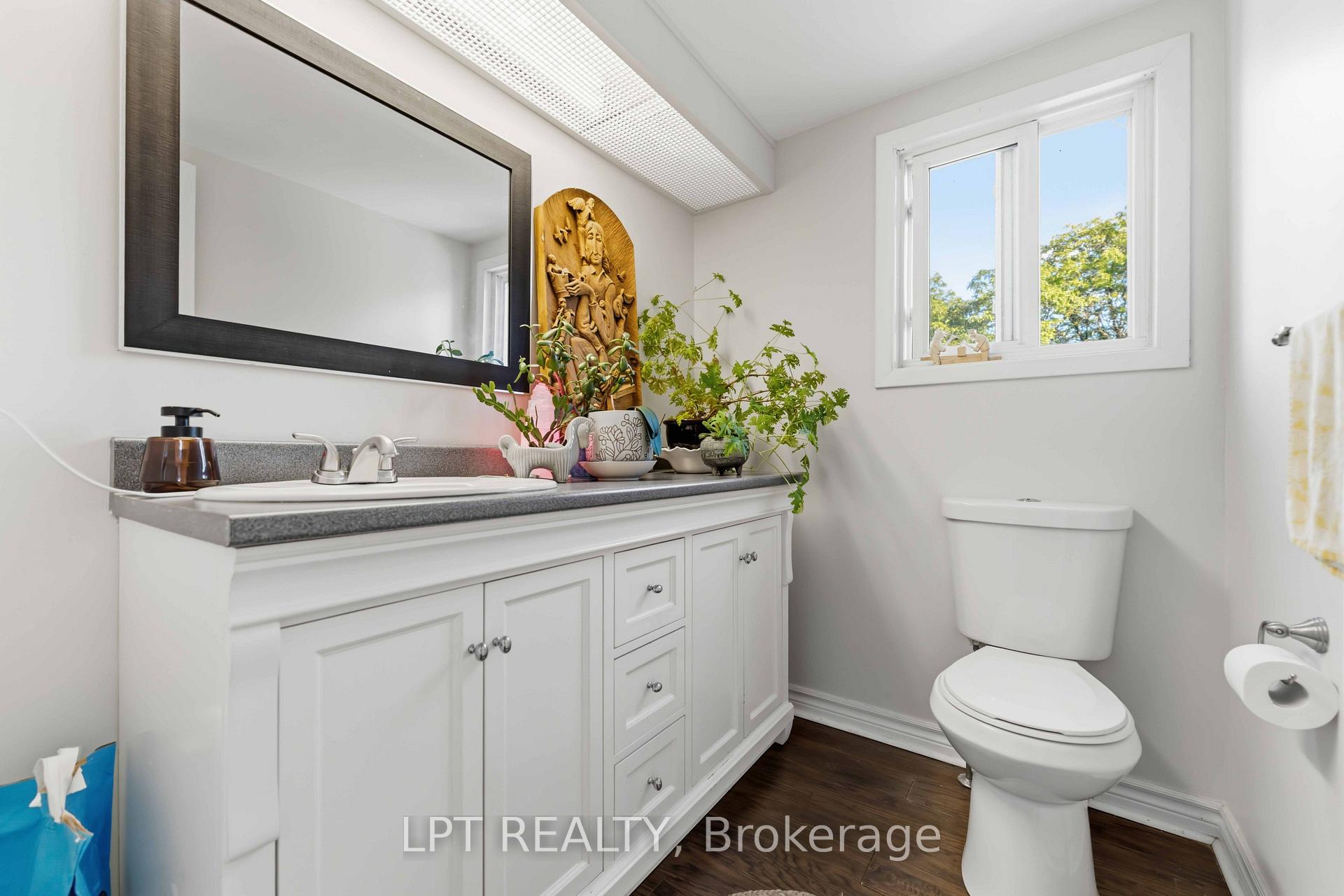 Photo 11 of Unit B, 6722 Jeanne d'Arc Boulevard, Ottawa, Convent Glen North — HOMEH