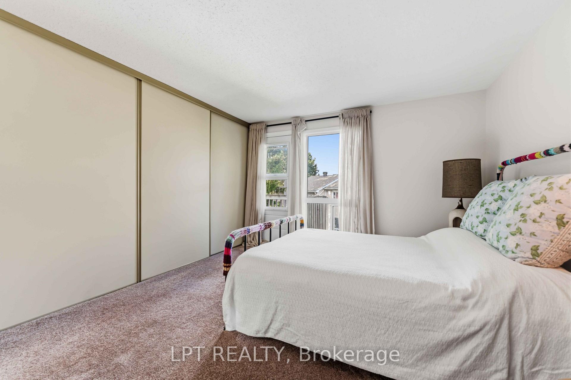 Photo 14 of Unit B, 6722 Jeanne d'Arc Boulevard, Ottawa, Convent Glen North — HOMEH