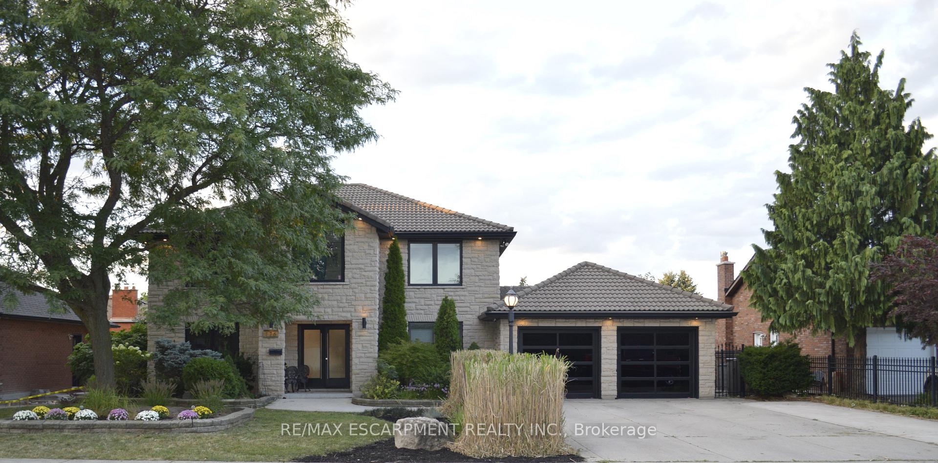 Photo 1 of 176 Albion Falls Boulevard, Hamilton, Trenholme — HOMEH