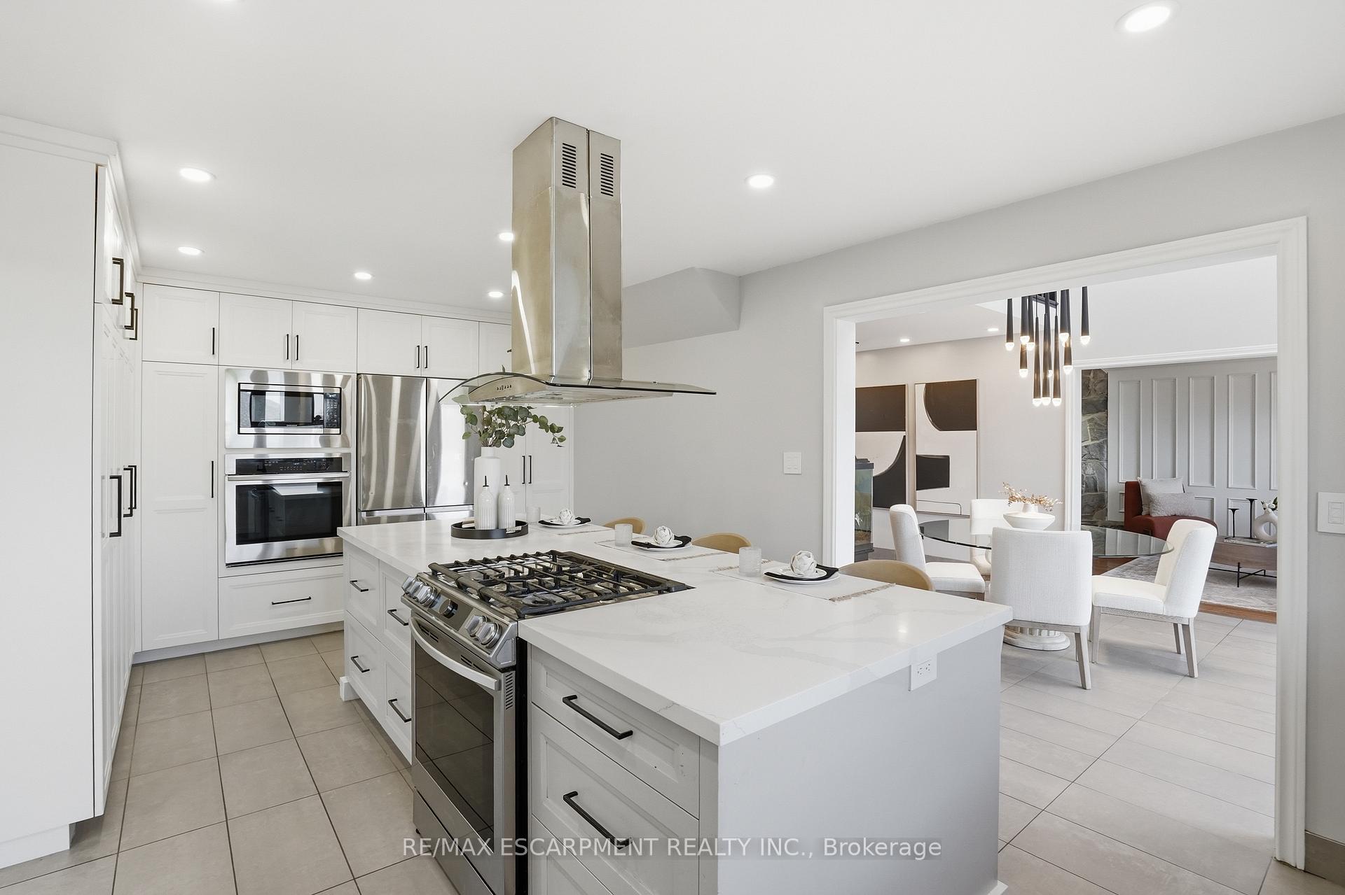 Photo 11 of 176 Albion Falls Boulevard, Hamilton, Trenholme — HOMEH