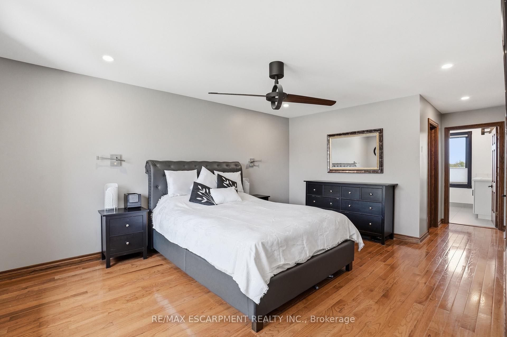 Photo 19 of 176 Albion Falls Boulevard, Hamilton, Trenholme — HOMEH