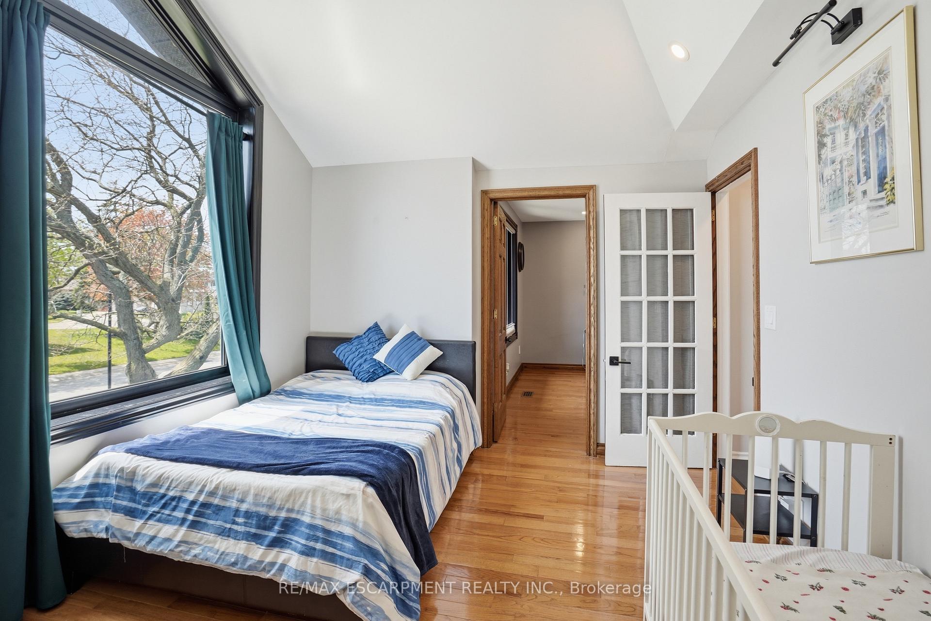 Photo 23 of 176 Albion Falls Boulevard, Hamilton, Trenholme — HOMEH