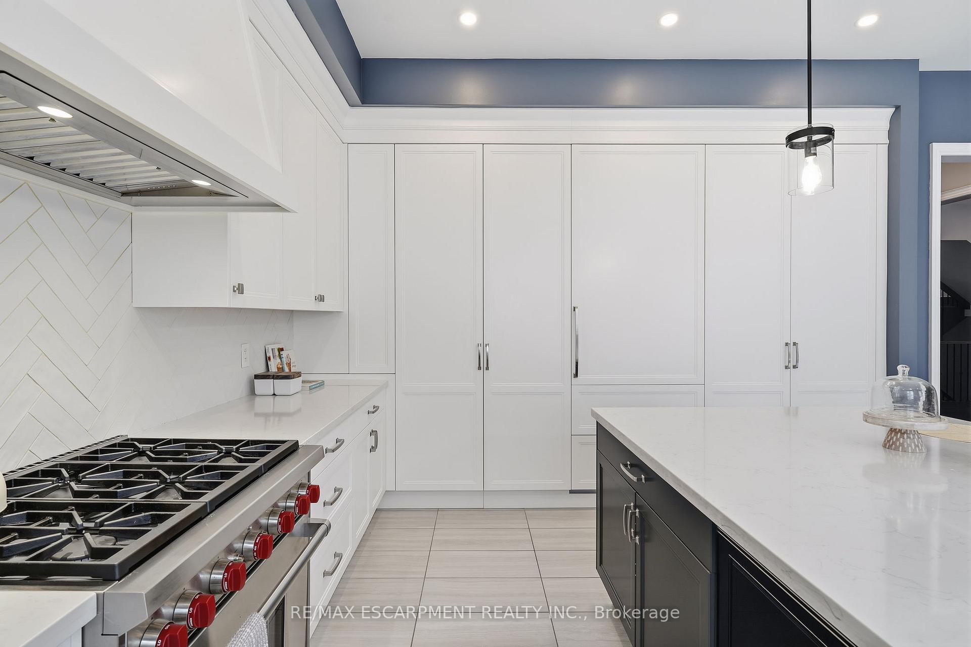 Photo 10 of 1221 Ironbridge Road, Oakville, Glen Abbey — HOMEH