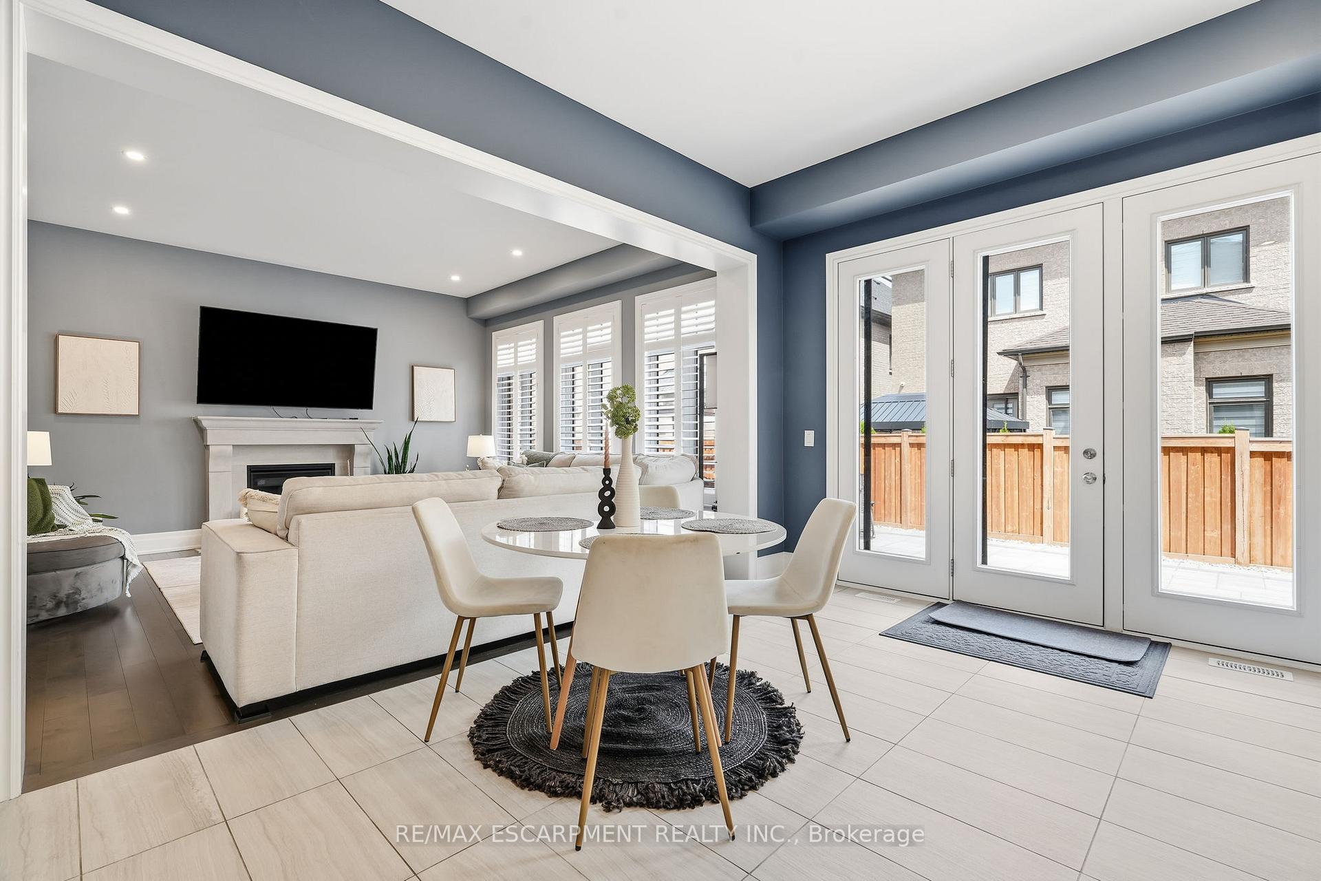 Photo 13 of 1221 Ironbridge Road, Oakville, Glen Abbey — HOMEH