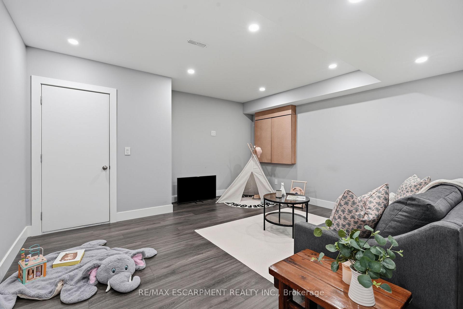 Photo 46 of 1221 Ironbridge Road, Oakville, Glen Abbey — HOMEH