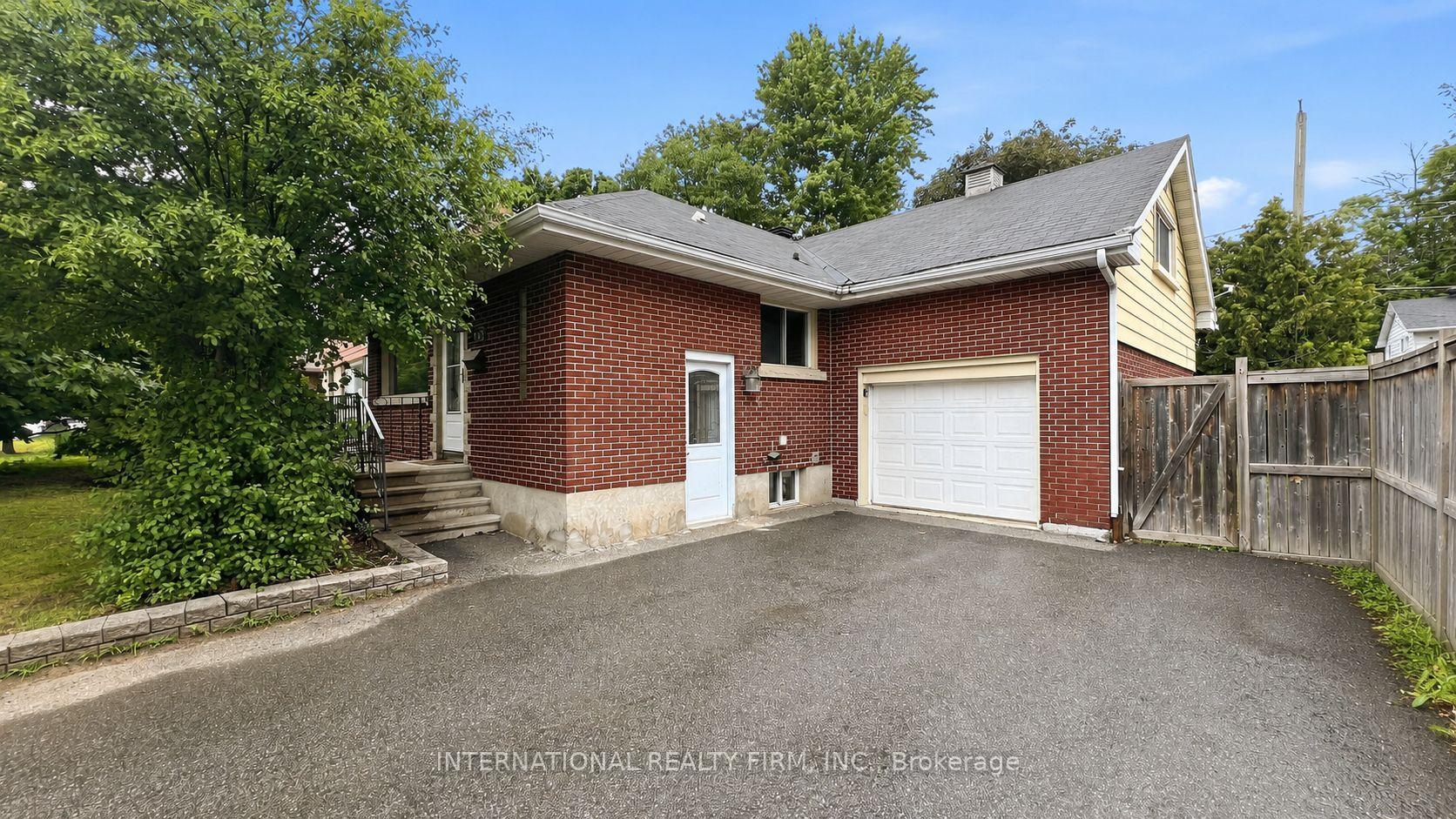 Photo 2 of 1213 Erindale Drive, Ottawa, Copeland Park — HOMEH