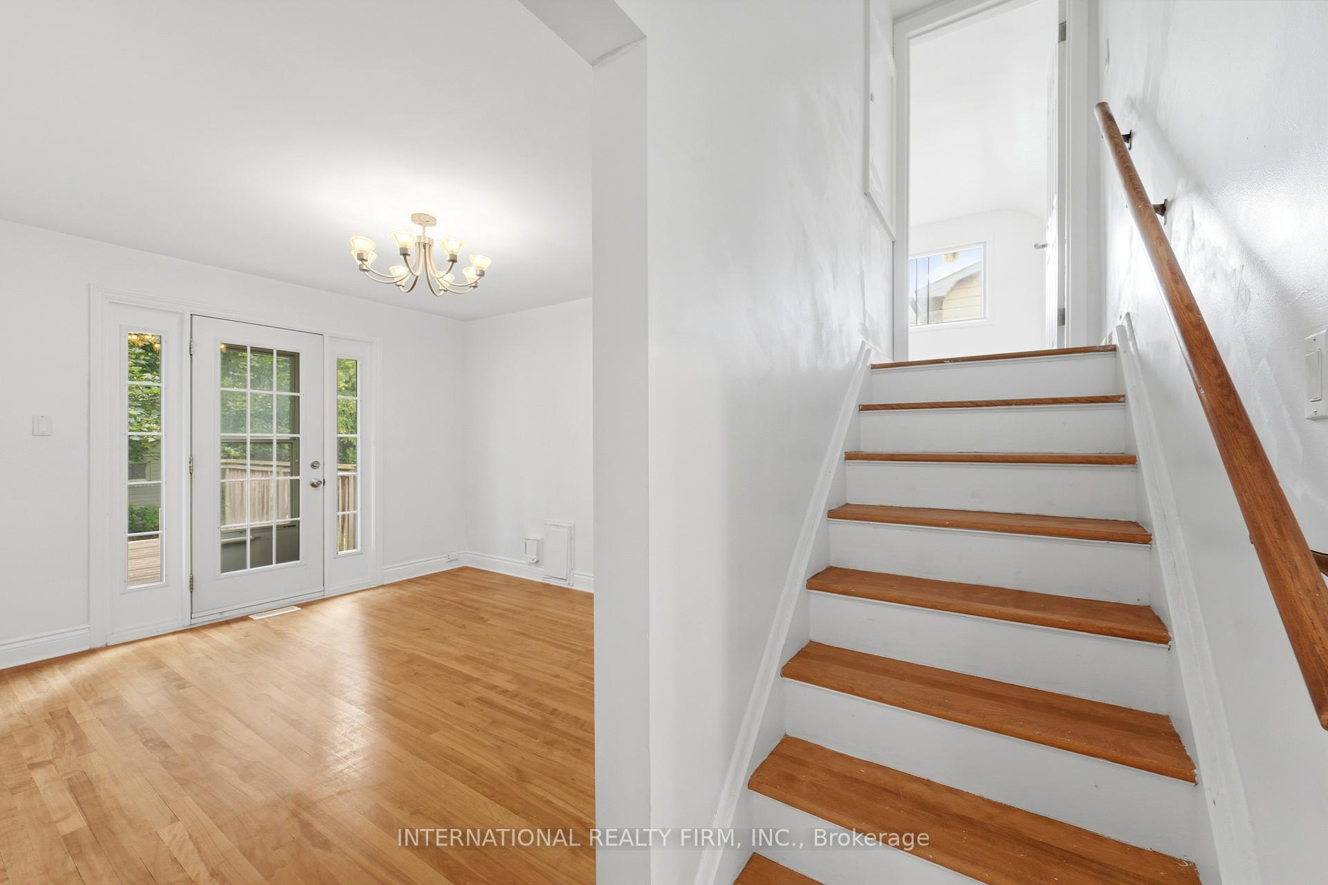 Photo 9 of 1213 Erindale Drive, Ottawa, Copeland Park — HOMEH