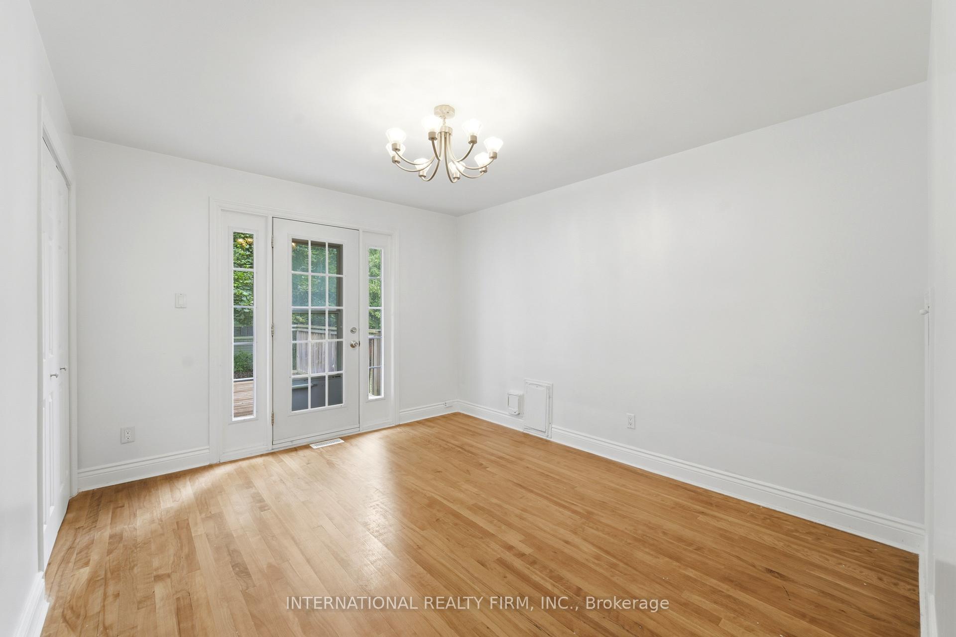 Photo 11 of 1213 Erindale Drive, Ottawa, Copeland Park — HOMEH