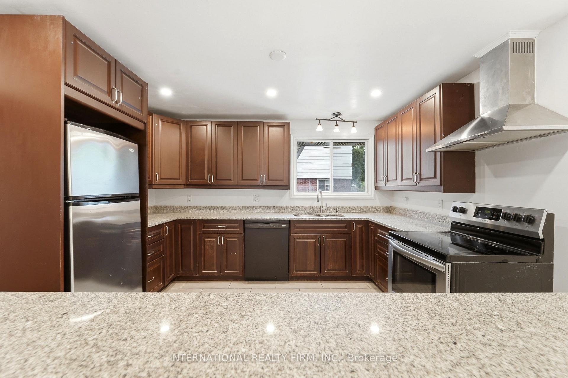 Photo 15 of 1213 Erindale Drive, Ottawa, Copeland Park — HOMEH