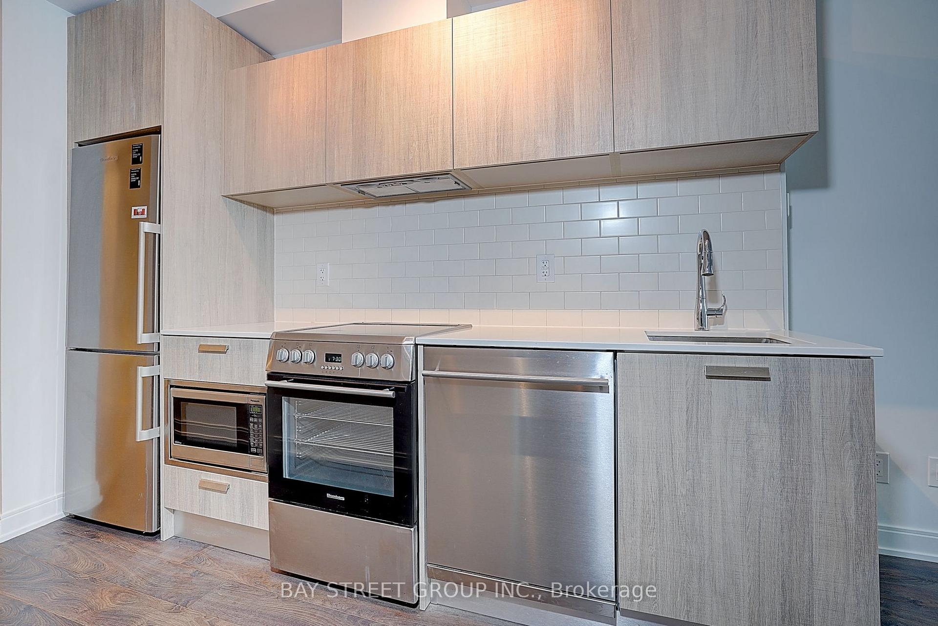 Photo 11 of Unit 910, 50 Charles Street E, Toronto, Church-Yonge Corridor — HOMEH