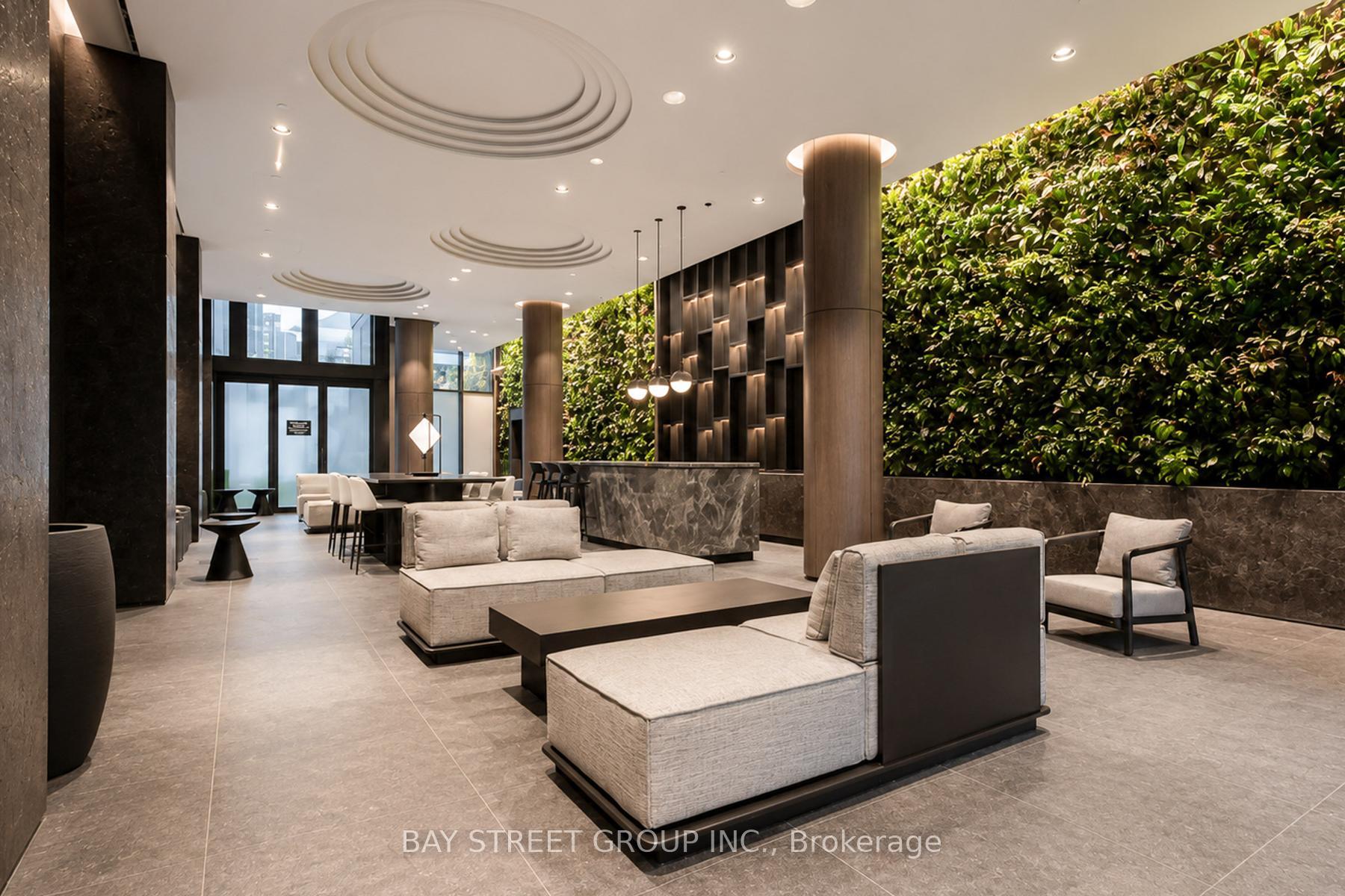 Photo 3 of Unit 1602, 110 Broadway Avenue, Toronto, Mount Pleasant West — HOMEH