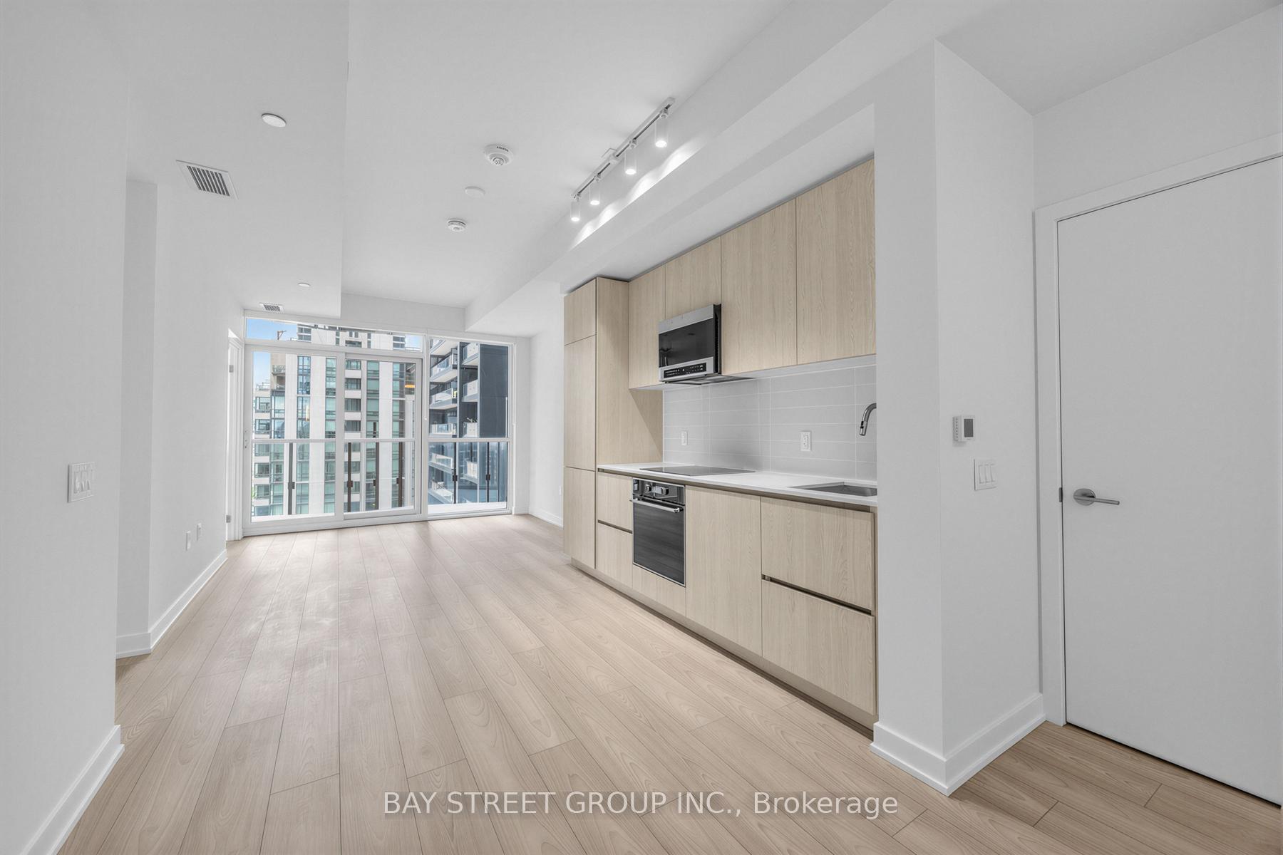Photo 7 of Unit 1602, 110 Broadway Avenue, Toronto, Mount Pleasant West — HOMEH