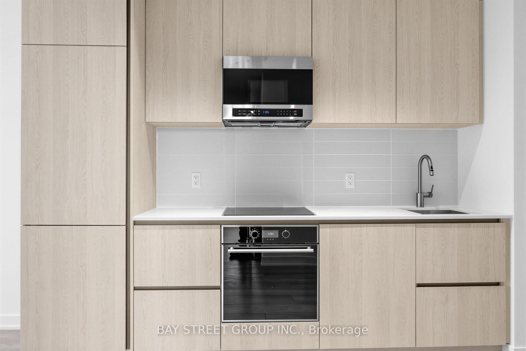 Photo 8 of Unit 1602, 110 Broadway Avenue, Toronto, Mount Pleasant West — HOMEH