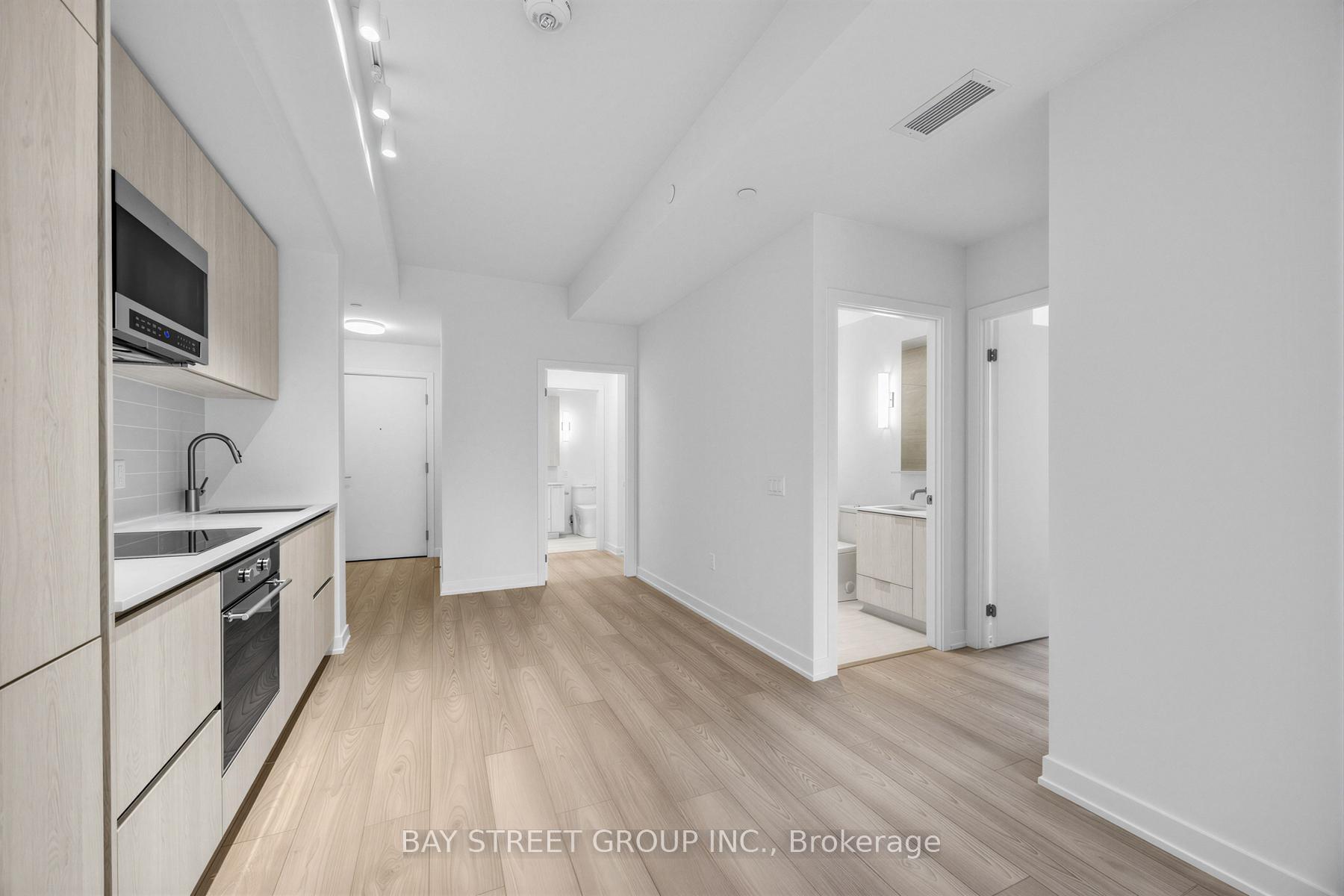 Photo 9 of Unit 1602, 110 Broadway Avenue, Toronto, Mount Pleasant West — HOMEH