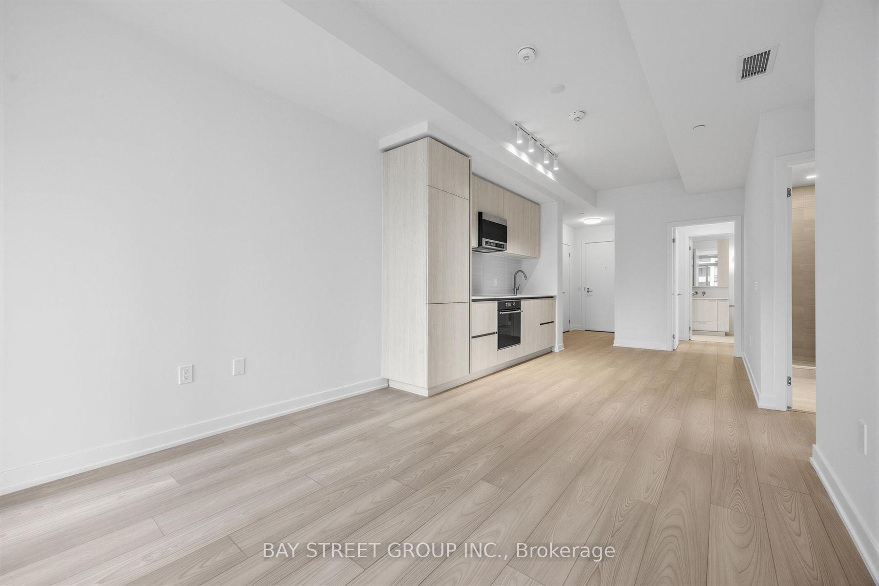 Photo 12 of Unit 1602, 110 Broadway Avenue, Toronto, Mount Pleasant West — HOMEH