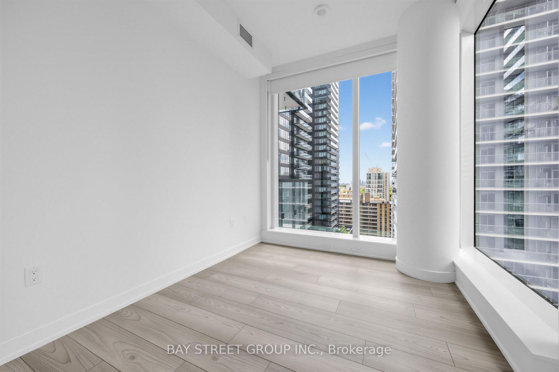 Photo 18 of Unit 1602, 110 Broadway Avenue, Toronto, Mount Pleasant West — HOMEH