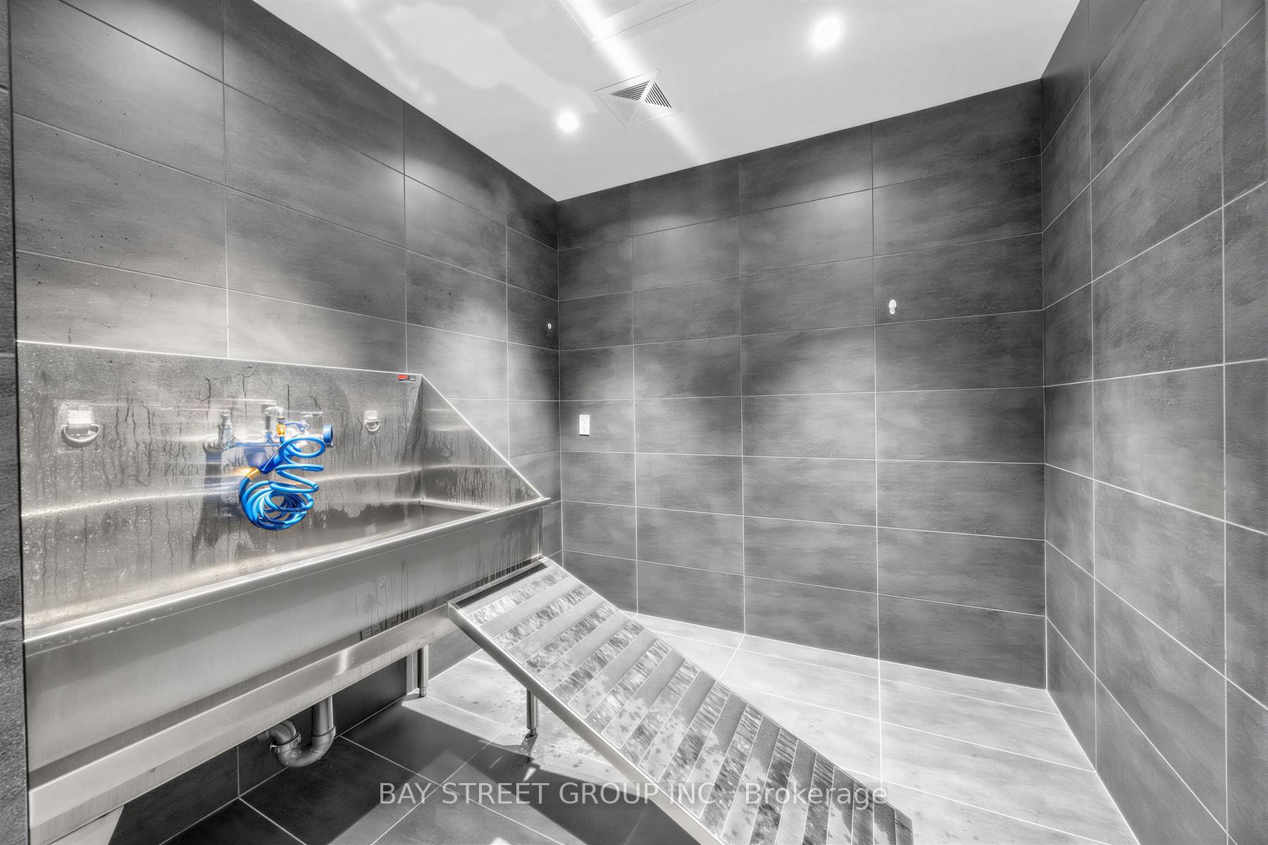 Photo 33 of Unit 1602, 110 Broadway Avenue, Toronto, Mount Pleasant West — HOMEH