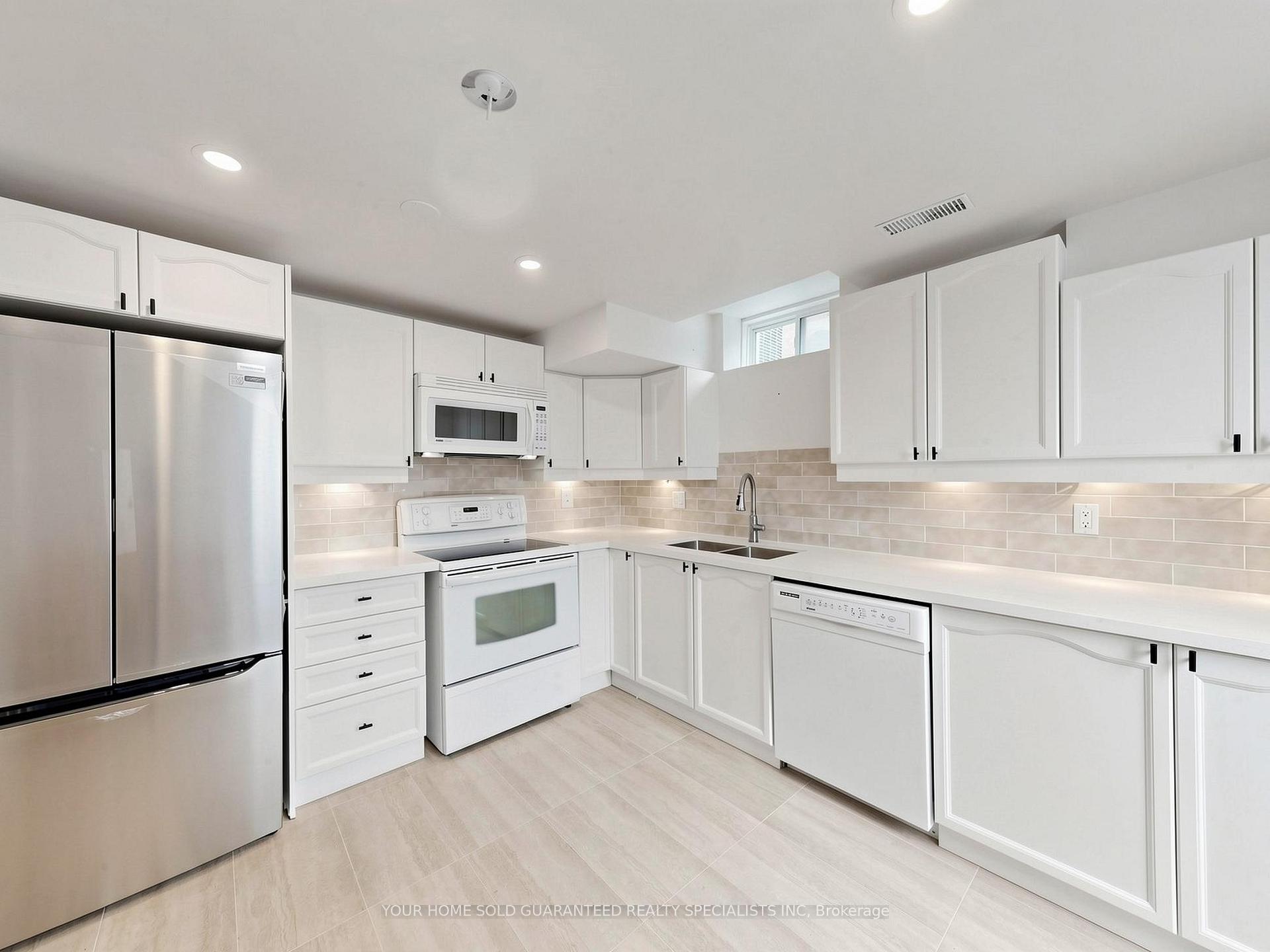 Photo 6 of Unit Lower Unit, 235 Caproni Drive, Vaughan, Maple — HOMEH