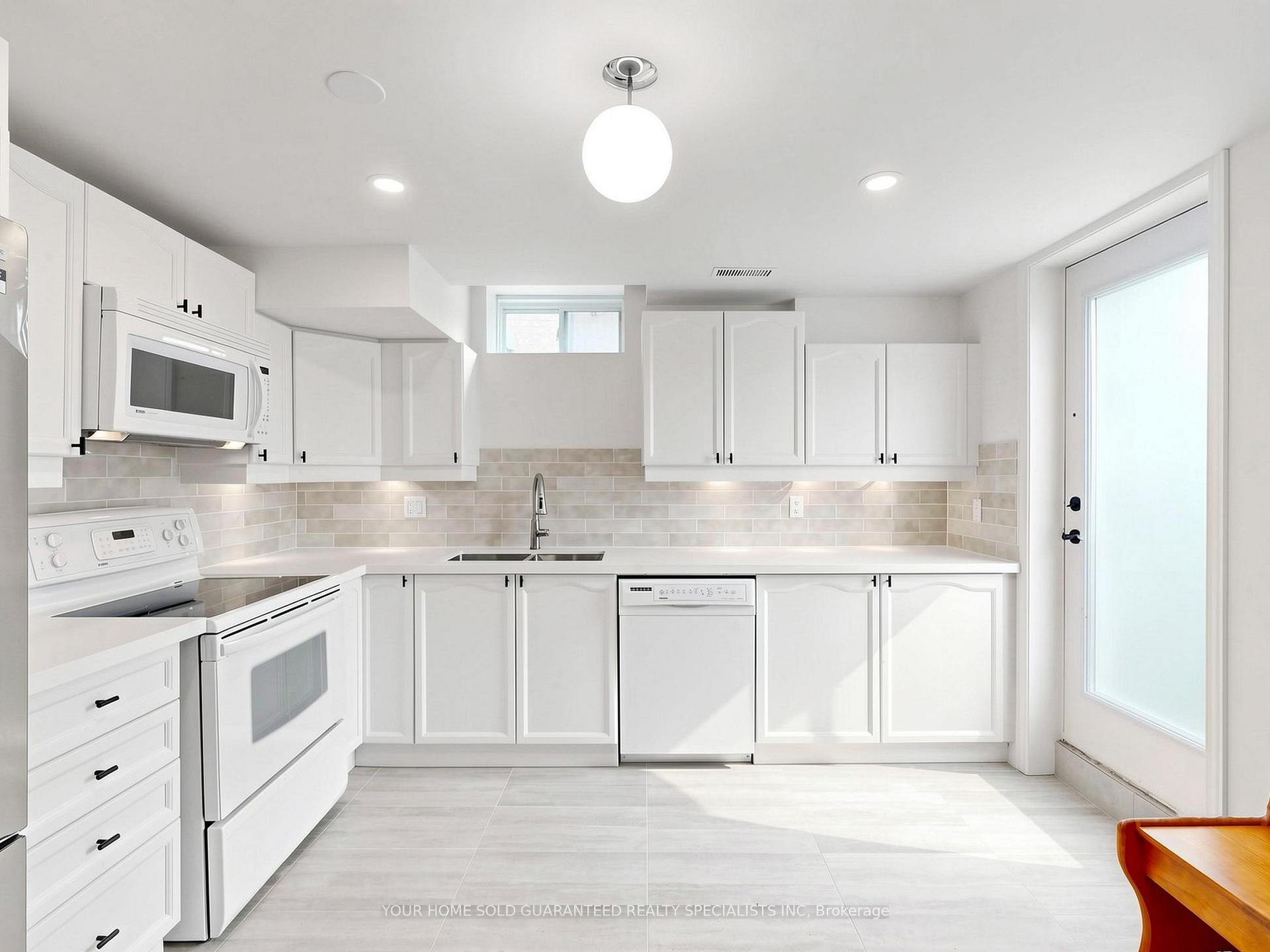 Photo 8 of Unit Lower Unit, 235 Caproni Drive, Vaughan, Maple — HOMEH