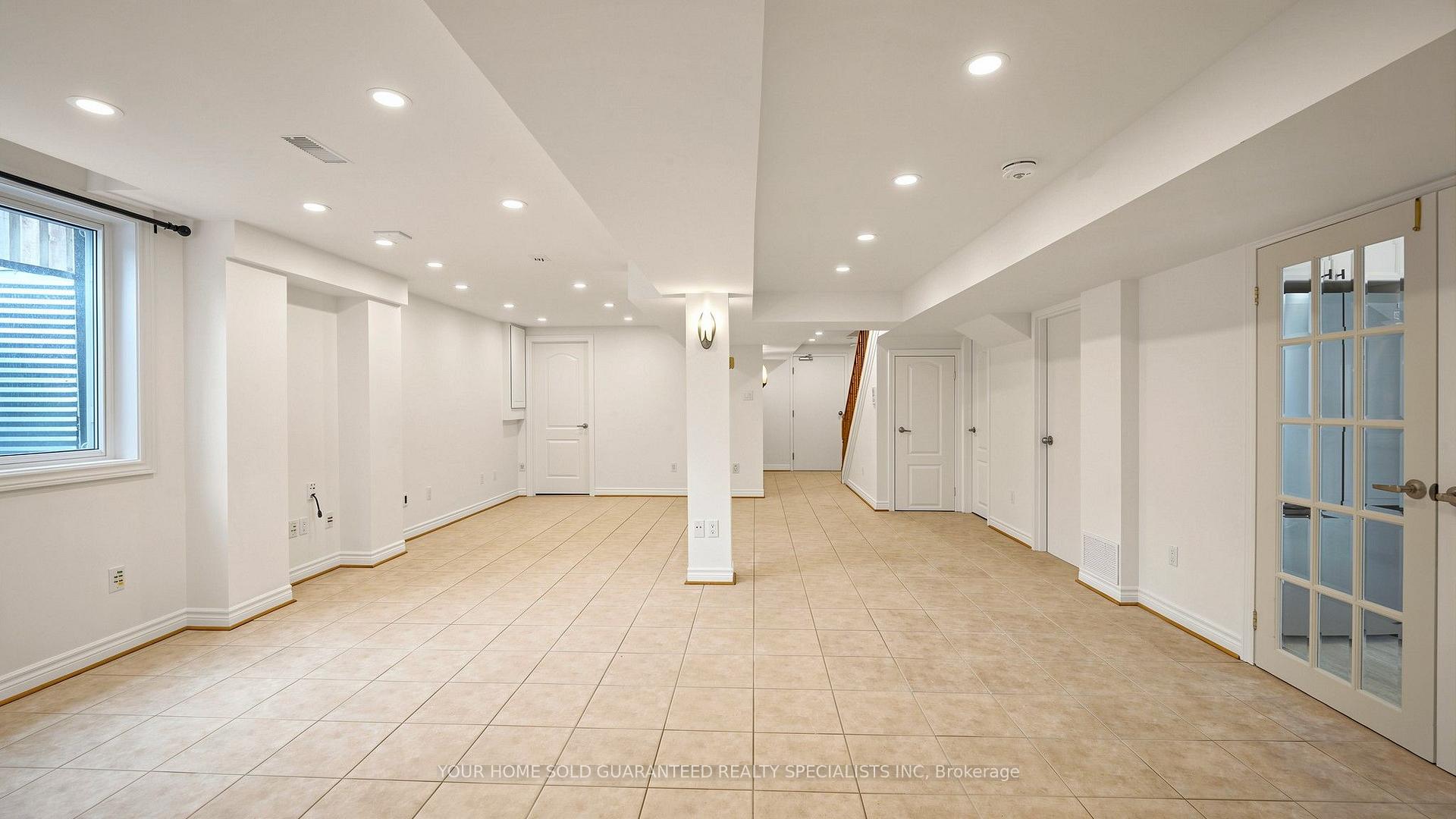 Photo 11 of Unit Lower Unit, 235 Caproni Drive, Vaughan, Maple — HOMEH