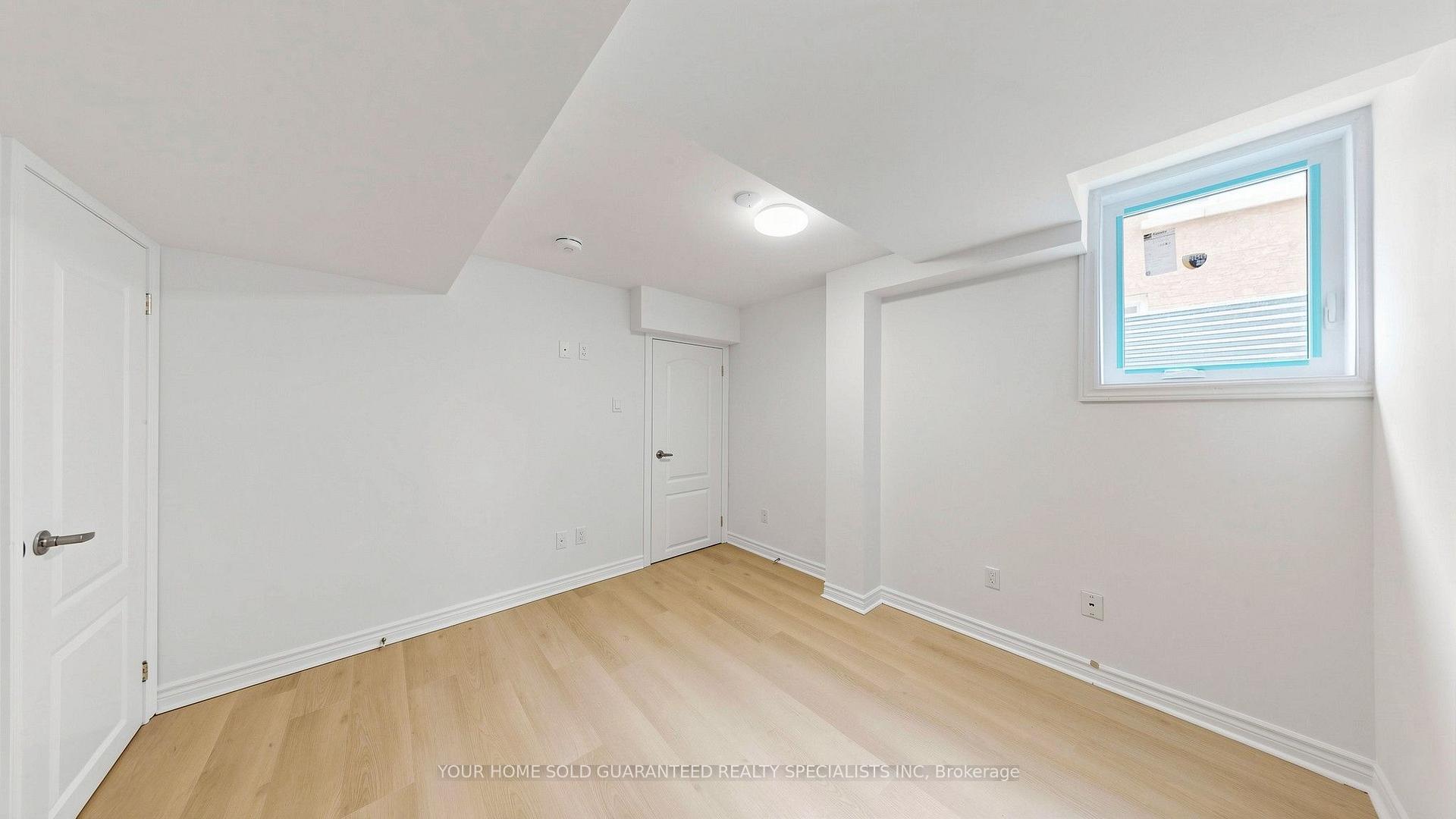 Photo 13 of Unit Lower Unit, 235 Caproni Drive, Vaughan, Maple — HOMEH