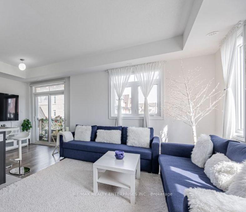 Photo 4 of Unit 101, 1725 Adirondack Chase, Pickering, Duffin Heights — HOMEH