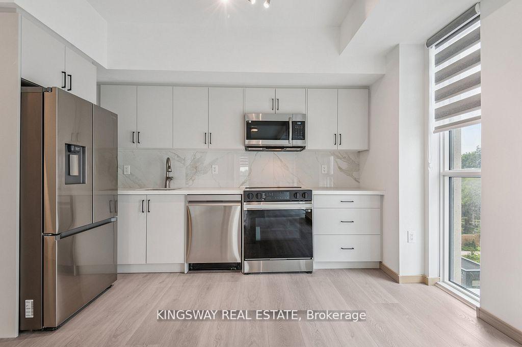 Photo 12 of 3429 Sheppard Avenue E, Scarborough, Tam O'Shanter-Sullivan — HOMEH