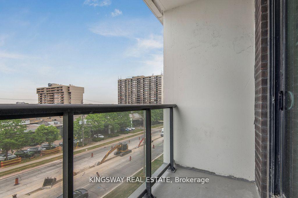Photo 31 of 3429 Sheppard Avenue E, Scarborough, Tam O'Shanter-Sullivan — HOMEH