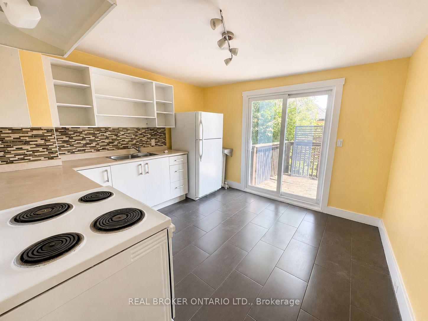 Photo 5 of Unit #2, 45 Fairleigh Crescent, Hamilton, St. Clair — HOMEH