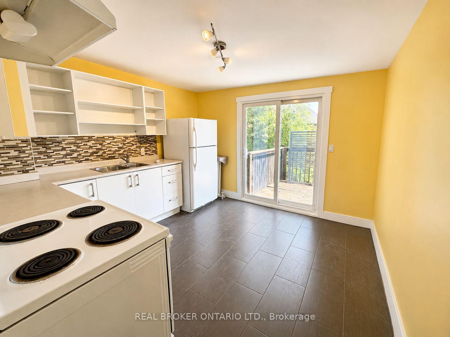 Photo 6 of Unit #2, 45 Fairleigh Crescent, Hamilton, St. Clair — HOMEH