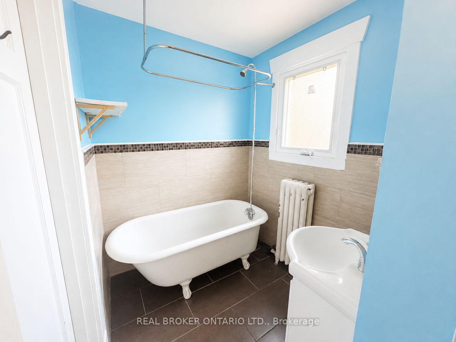 Photo 16 of Unit #2, 45 Fairleigh Crescent, Hamilton, St. Clair — HOMEH