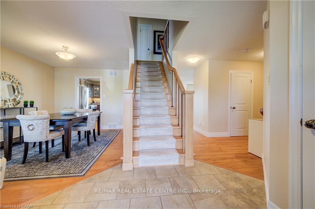 Photo 5 of 135 Gerber Meadows Drive, Wellesley — HOMEH