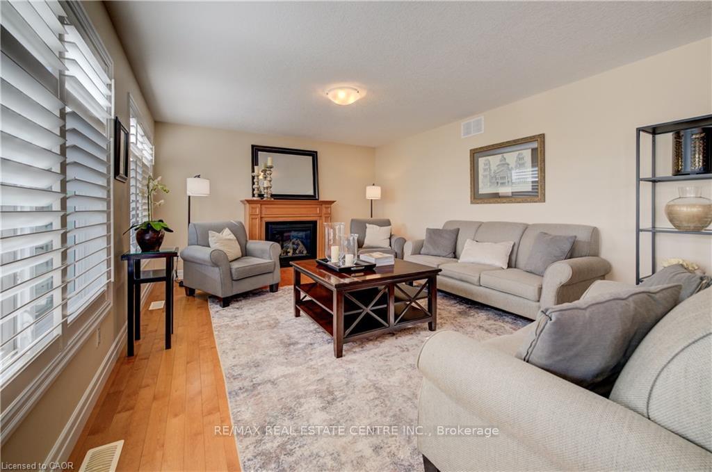 Photo 9 of 135 Gerber Meadows Drive, Wellesley — HOMEH