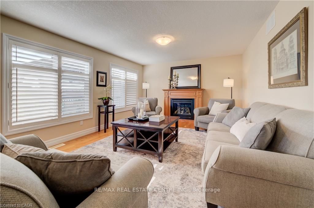Photo 10 of 135 Gerber Meadows Drive, Wellesley — HOMEH