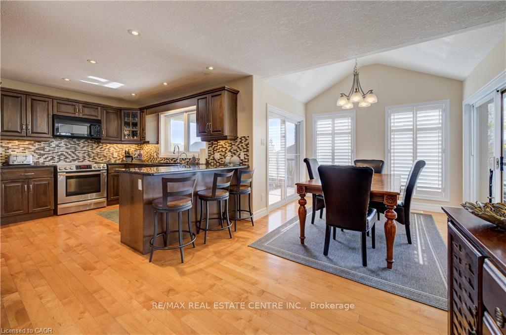 Photo 14 of 135 Gerber Meadows Drive, Wellesley — HOMEH