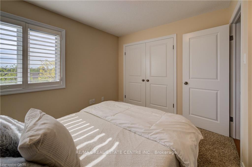 Photo 33 of 135 Gerber Meadows Drive, Wellesley — HOMEH