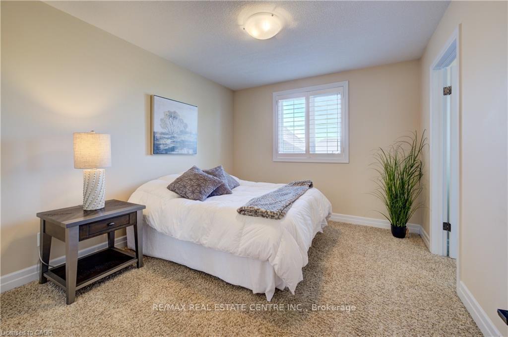 Photo 34 of 135 Gerber Meadows Drive, Wellesley — HOMEH