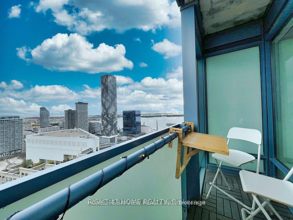 Photo 16 of Unit 3709, 8 The Esplanade, Toronto, Waterfront Communities — HOMEH