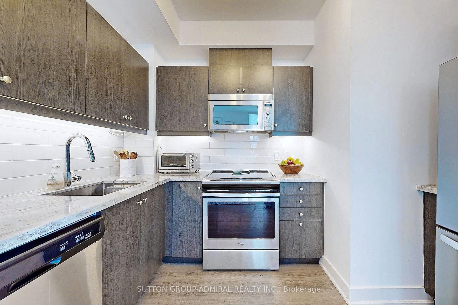 Photo 10 of Unit 907, 1486 Bathurst Street, Toronto, Humewood-Cedarvale — HOMEH