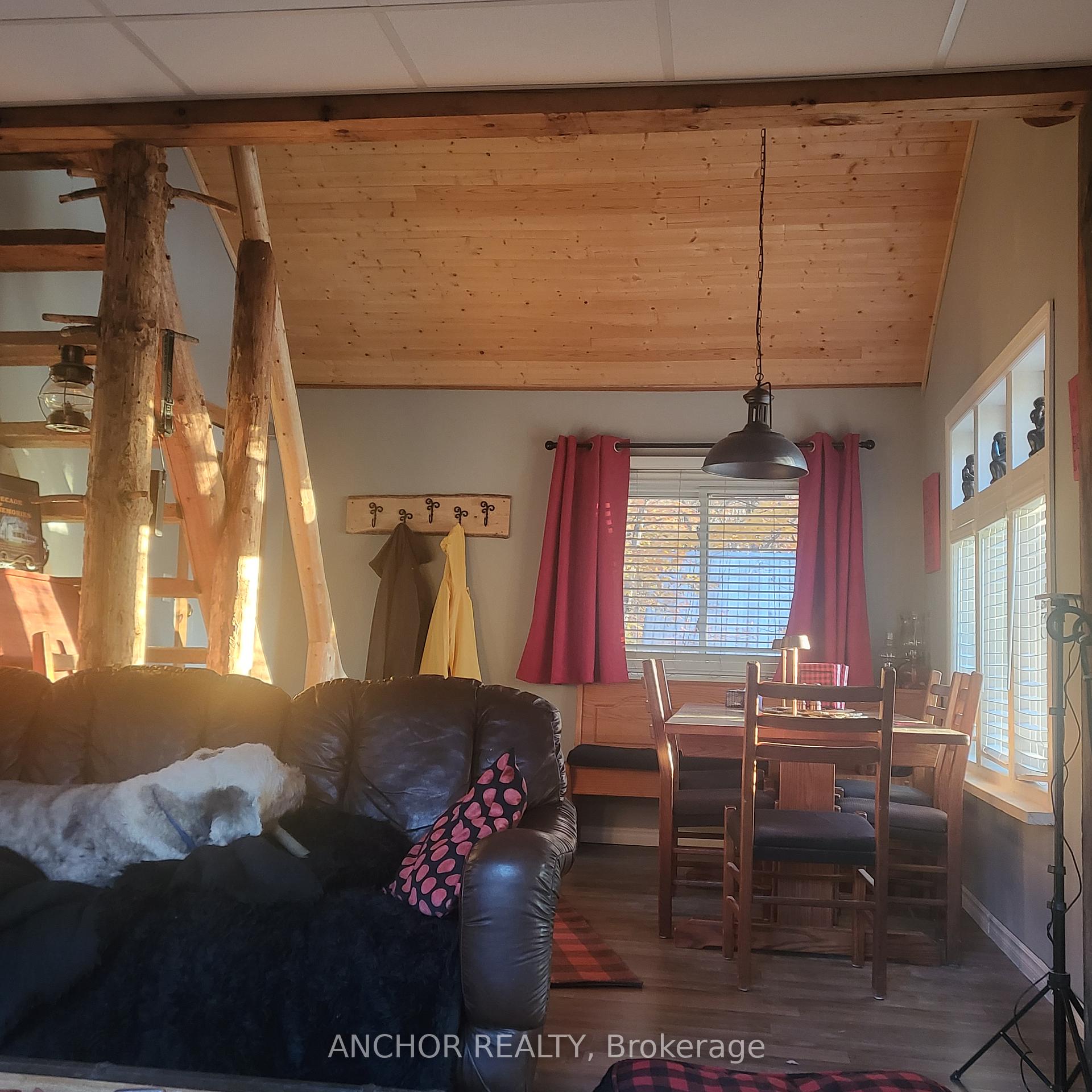 Photo 10 of 550 Shawanaga Lake, McDougall — HOMEH
