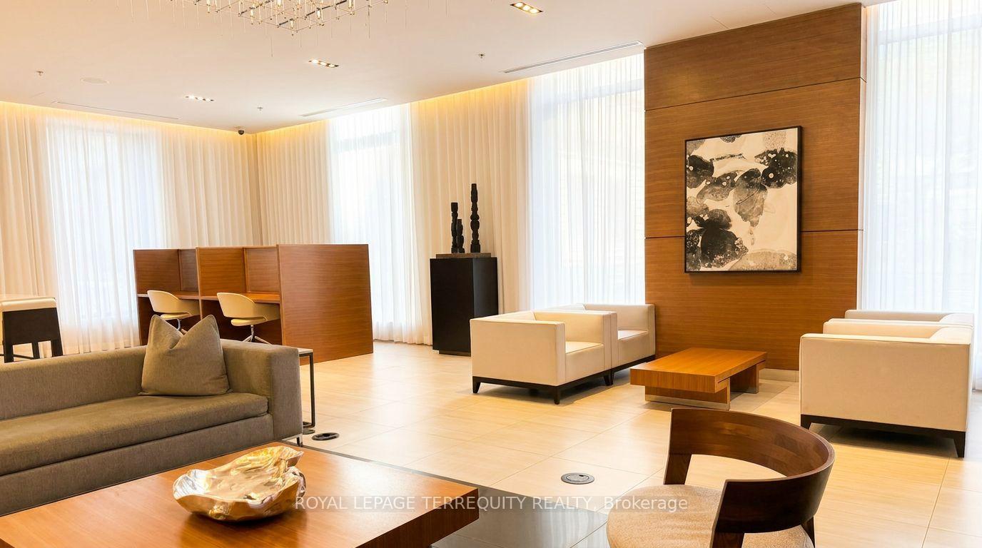 Photo 2 of Unit 4707, 88 Scott Street, Toronto, Church-Yonge Corridor — HOMEH