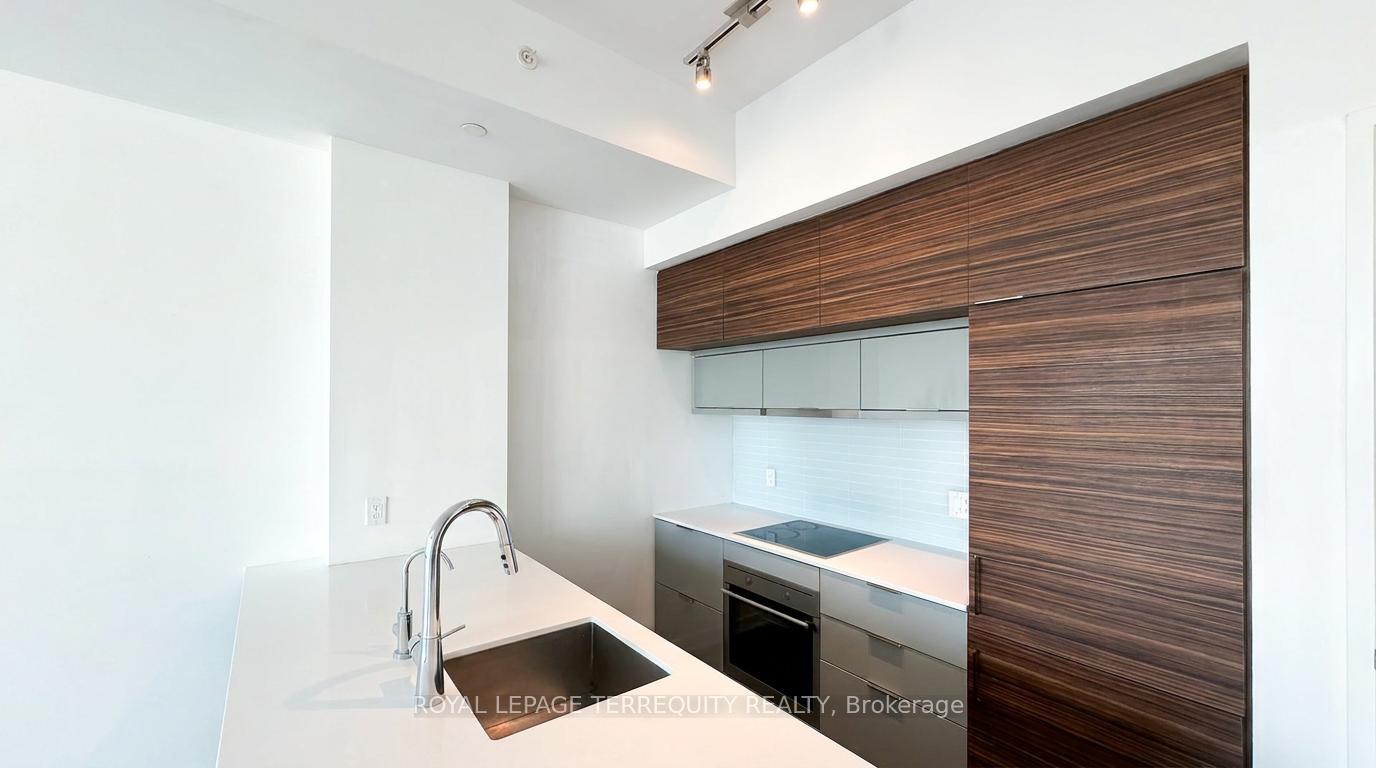 Photo 7 of Unit 4707, 88 Scott Street, Toronto, Church-Yonge Corridor — HOMEH