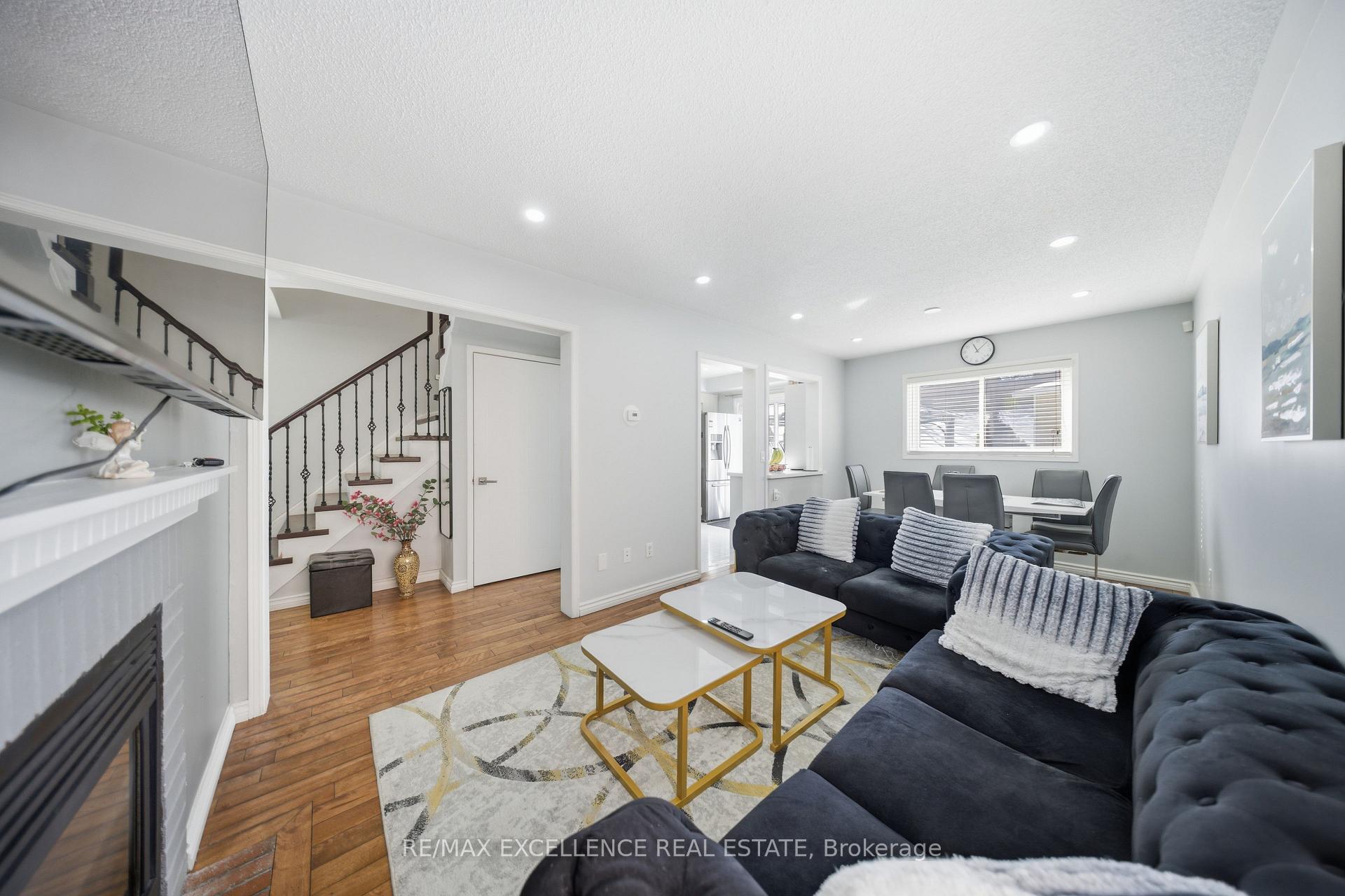 Photo 6 of 46 Nectarine Crescent, Brampton, Westgate — HOMEH
