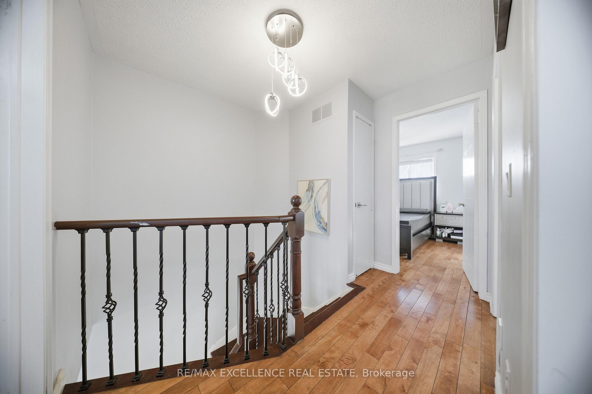 Photo 11 of 46 Nectarine Crescent, Brampton, Westgate — HOMEH